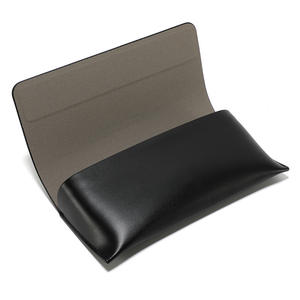 Étui à lunettes en cuir PU minimaliste de qualité supérieure, rectangulaire noir, avec fermeture magnétique, pour lunettes de soleil 3-5,9 pouces - Product Image 3