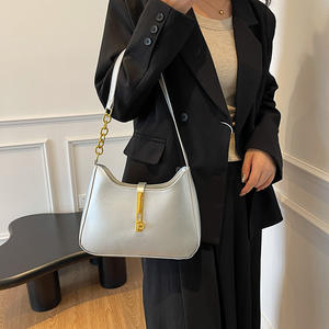 Sac à bandoulière en cuir noir 2026 avec chaîne dorée et fermeture éclair – Sac à main élégant pour femme, idéal pour le travail, les soirées et l'usage quotidien - Product Image 5