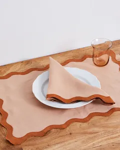 Hochzeits-Tischservietten aus 100% Französischem Leinen mit Stickerei - Product Image 6