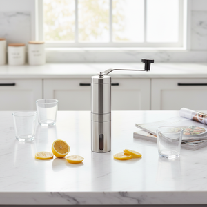 Macinacaffè Manuale Portatile in Acciaio Inox con Lama in Ceramica per Uso Domestico e All'aperto - Product Image 1