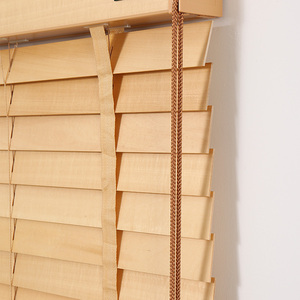 ستائر خشب الزيزفون مبيعات المصنع مباشرة ستائر فينيسية 2 بوصة مختومة لاسلكية حزام سلم ستائر مانعة للضوء وقابلة للتنفس - Product Image 3