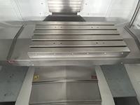 Centre d'usinage vertical CNC VMC855, fraiseuse BT40, magazine 24 outils, déplacement 800 x 550 x 550 mm, pour usinage de pièces automobiles et de quincaillerie