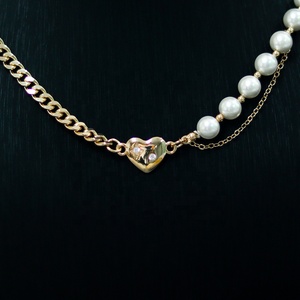 <span class=keywords><strong>Queenie</strong></span> Jewelry-collar con colgante de corazón y cadena chapada en oro de 18k, Perla de agua dulce - Product Image 2