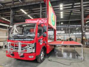 Véhicule publicitaire 4x2, écran LED mobile P5 pour publicité extérieure, véhicule équipé d'un écran LED monté sur camion - Product Image 2