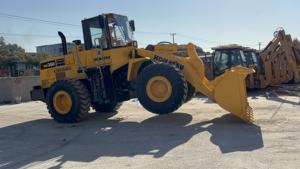 Chargeuse sur pneus minière d'occasion KOMATSU WA380-3 chargeur frontal japon moteur pompe à noyau et moteur 2023 modèle 3 tonnes charge nominale bas prix - Product Image 2