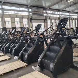 Équipement de cardio-training pour salle de sport commerciale, y compris des steppers, des simulateurs d'escalade et autres équipements de fitness. - Product Image 3