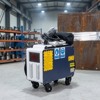 Nouvelle machine de nettoyage laser à fibre optique flexible sur mini-chariot en aluminium, >30 m/h pour éliminer la rouille et la peinture