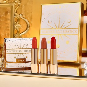 Set de Regalo de Lápiz Labial Mate de Alta Calidad, Cosméticos Personalizados con Bolsa de Cuero de Lujo, Regalo Personalizado Perfecto - Product Image 2