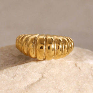 Anillo con Patrón Trenzado, Chapado en Oro de 18K, Acero Inoxidable, Diseño Geométrico, Joyería de Moda Unisex, Regalo - Product Image 2