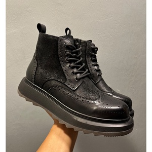 Botas de Cuero Retro con Grabado, Botas de Trabajo para Exteriores, Teñidas a Mano, con Suela Gruesa de Piel de Vaca, Botas Británicas de Tobillo - Product Image 5