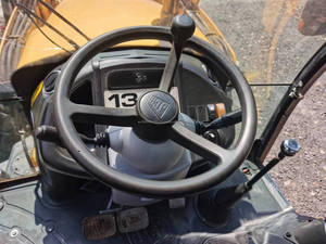 Retroexcavadora JCB 3cx con Motor Isuzu, Carga Nominal de 7 Toneladas para las Industrias Agrícola y Forestal - Product Image 3