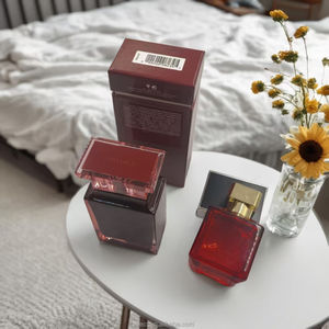 Perfume Árabe Masculino de Alta Calidad, Ecológico, con Aroma Amaderado Natural, en Spray de 100 ml, Tamaño Regular, Fragancia Duradera, en Caja - Product Image 2