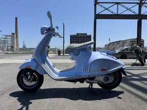Ventas calientes para 2025 Vespas <span class=keywords><strong>946</strong></span> 150 SNAKE Scooters eléctricos Motocicleta - Product Image 2