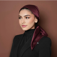 Foulard carré en satin de soie pour femmes musulmanes, avec ourlet bébé, bandanas ethniques personnalisés, vente en gros directe usine