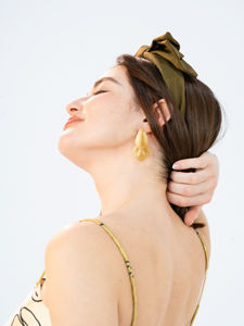 Pendientes YXQ E390 de Acero Inoxidable Dorado, Ligeros y Cómodos para Uso Diario - Product Image 2