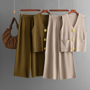 Thời Trang Thiết Lập Của Phụ Nữ Mùa Hè Mới Không Tay Nút Dệt Kim Top + Rắn Màu Giản Dị Quần Chân Rộng Bộ Hai Mảnh - Product Image 2