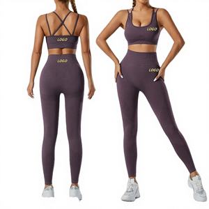 Conjunto de yoga sin costuras de 2 piezas para mujer: sujetador deportivo con tirantes cruzados y leggings de cintura alta de secado rápido, ropa deportiva elástica transpirable - Product Image 4