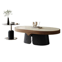 Table basse ovale de luxe italienne moderne style Bauhaus Creative Cloud avec plateau en marbre et structure en bois pour salon et appartement