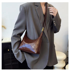 Nuevos bolsos minimalistas de inspiración francesa Sac Main Pour Femme Diseño de nicho de color sólido Retro Underarm Shoulder Tote Bag - Product Image 6