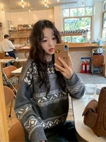 Pull en maille douce et chaude pour femme, style coréen Fair Isle rouge du Nouvel An, col rond épais, coupe ample, mélange d'acrylique, tricoté à la machine