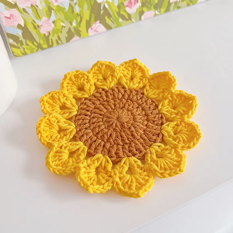 Hand-Knitted Woolen Yarn Sunflower Coasters Round Yellow Sunflower Crochet Coasters Handmade Knitted Cup Mat For Home Decoration