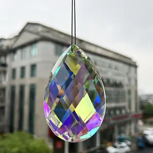 Eer Van Crystal Ab Gekleurde Indoor Natuurlijke Kristal Facetten Hangend Prisma Crystal Wind Gong Sun Catcher