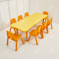 Mobilier préscolaire Mobilier de maternelle Bureaux pour enfants et chaises en plastique Table de jeu en bois pour enfants