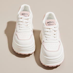 Zapatillas Blancas de Mujer Primavera 2025 - Zapatos Casuales con Suela Gruesa para Niños y Mujeres - Product Image 4