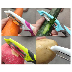 Lot de 3 éplucheurs antidérapants en acier inoxydable pour légumes et fruits (carottes, pastèques, pommes de terre, pommes, poires) (vert, bleu, blanc) - Product Image 3
