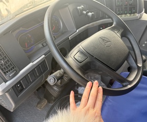 รถเครนเคลื่อนที่มือสอง SANY SAC2200 220 ตัน สำหรับทุกพื้นที่ รุ่น Stc1000t7 Stc1000c7 SAC2200 Stc550e5 SAC4500T - Product Image 6