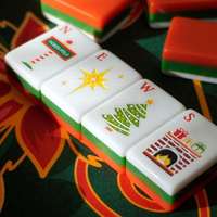 Tuiles de Mahjong de Luxe en Acrylique Rouge de Noël, Ensemble de 160, Motifs Bonhomme de Neige, Oiseau, Étoile, Arbre, Gravure Laser, Portable, Marque Privée OEM/ODM