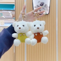 Porte-clés pendentif ours en peluche doux en tenue de salopette de dessin animé, ornement à suspendre pour sac et sac à dos, vente en gros