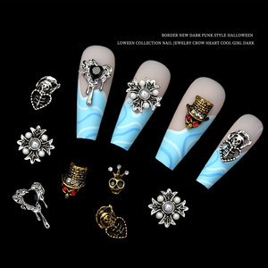 Breloques pour ongles crâne en alliage Décalcomanies rétro d'Halloween Ornements 3D Fantôme Argent Bijoux classiques Nails Art Design Accessoires de manucure - Product Image 3