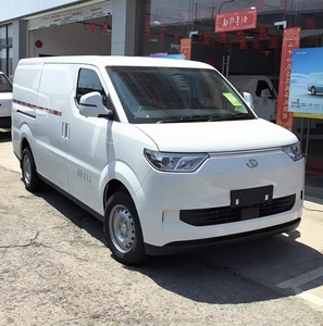 Offre Spéciale Ruichi EC75 41.86kwh Voiture de transport électrique pure 80 km/h 5 portes 2 places 252km Nouvelle énergie Camionnettes électriques - Product Image 1