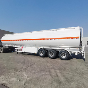 Semirremolque Cisterna de Acero de 3 Ejes, Venta al Por Mayor de Fábrica, con Diseño a Prueba de Fugas y Capacidad de Carga de 30000 kg - Product Image 1