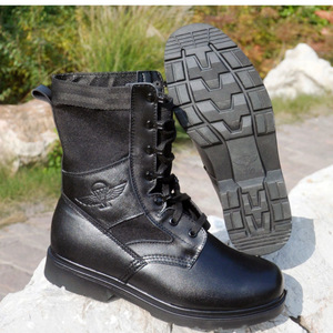 Bottes de combat pour hommes, hautes, en cuir patchwork, imperméables, résistantes à l'abrasion, anti-perforation, légères, à talon bas, pour l'entraînement - Product Image 1