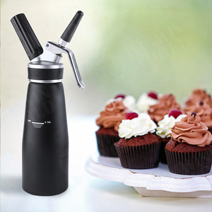 Dispensador de <span class=keywords><strong>Crema</strong></span> de Aluminio de 500 ml, Color Negro, Metal de Alta Calidad para Hacer <span class=keywords><strong>Crema</strong></span> Batida, con 3 Boquillas Decorativas Diferentes - Product Image 6