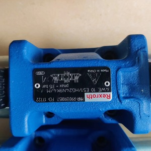 Vanne hydraulique Rexroth 4WE10ES1/HG24N9K4/M 24V à action directe en fonte - Product Image 1