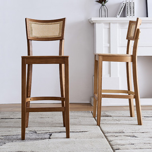 Silla alta moderna <span class=keywords><strong>de</strong></span> <span class=keywords><strong>madera</strong></span> <span class=keywords><strong>de</strong></span> ratán <span class=keywords><strong>para</strong></span> mesa <span class=keywords><strong>de</strong></span> bar, Taburetes <span class=keywords><strong>de</strong></span> Bar <span class=keywords><strong>para</strong></span> <span class=keywords><strong>Cocina</strong></span> - Product Image 1