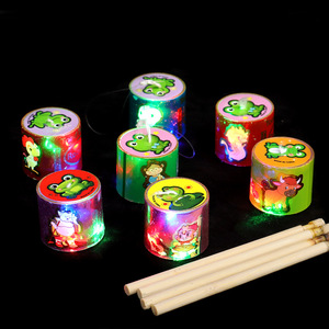 Tambour grenouille lumineux en carton, jouet à hochet pour enfants de 2 à 4 ans, jouet lumineux à LED - Product Image 2