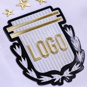 Parches de TPU Ecológicos para Fútbol 2026, Insignias Termoadhesivas, Etiquetas con Logotipo 3D Flexstyle en Relieve, Tela con Diseño de Corazón y Flores - Product Image 2