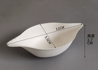 Assiettes jetables en pulpe de papier au design élégant et écologique, avec des coupelles écologiques pour trempettes