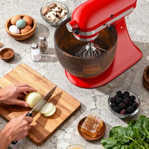 <span class=keywords><strong>Bol</strong></span> mélangeur en bois naturel pour batteur sur socle de 5 Qt - Compatible avec les batteurs sur socle inclinables <span class=keywords><strong>KitchenAid</strong></span>, base de verrouillage en acier inoxydable, bois d'acacia de qualité supérieure - Product Image 6