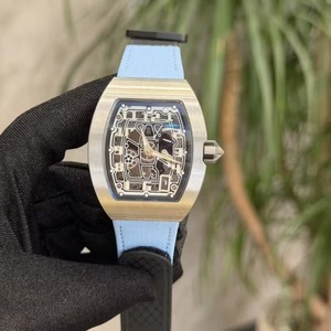 Reloj Mecánico Deportivo Premium RM Deluxe Automático Ultrafino con Diseño de Esqueleto de Titanio, Forma de Tonneau, Analógico, Resistente al Agua 30 bar - Product Image 4