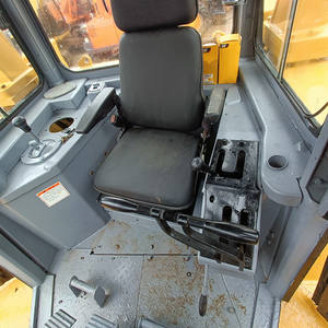 Topadora de Orugas Usada Caterpillar D7R Modelo 2016, Motor de 90HP, Capacidad de Nivelación de 4.3m, Alta Calidad - Product Image 3