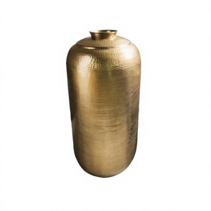 DAANI INTERNATIONAL - Jarrón de aluminio dorado para suelo, grande, hecho a mano, con efecto martillado, maceta decorativa moderna, macetero vertical - Product Image 4