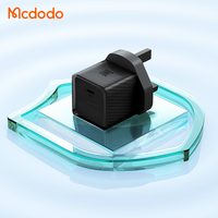 Mcdodo 376 Vente en gros Royaume-Uni Chargeur rapide PD 20W noir bleu violet pour iPhone GaN 20W Chargeur Type C Câbles PD Adaptateur secteur Chargeur