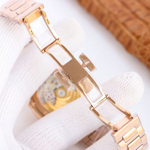 Reloj de Alta Gama Hecho a Medida Recomendado por el Jefe, Bisel con Incrustaciones de Gemas, Material de Acero Inoxidable en Oro Rosa, Reloj para Eventos Privados - Product Image 6