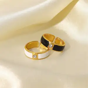 Matrimonio in acciaio inossidabile intarsiato zircone vintage francese classico nero/bianco regolabile anello aperto per uomo e donna