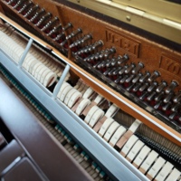 Korean Original Young Chang U121 Piano Classic Wide Frame Elegant Tone for Beginner Practice and Indoor Performance